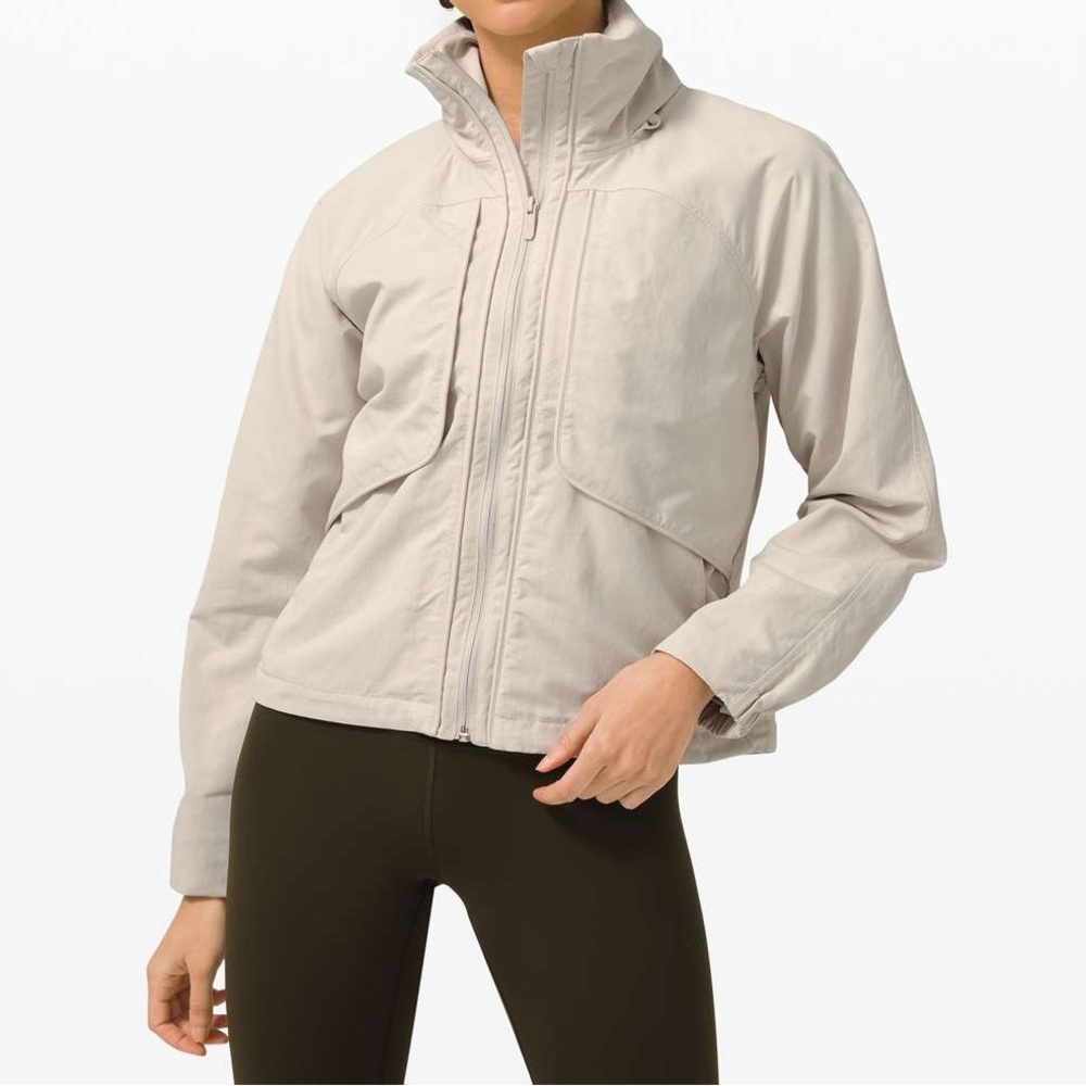 Lululemon Always Effortless Jacket in Dune